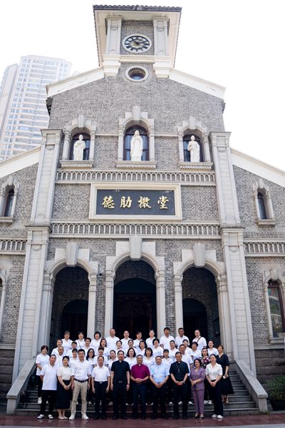 四川省天主教南充教区代表团赴渝交流天主教工作